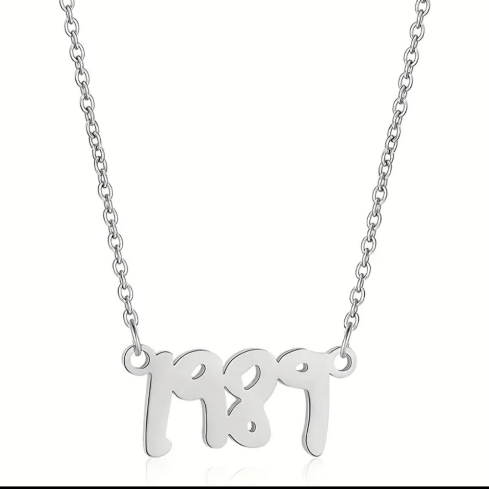 1989 silver chain necklace
